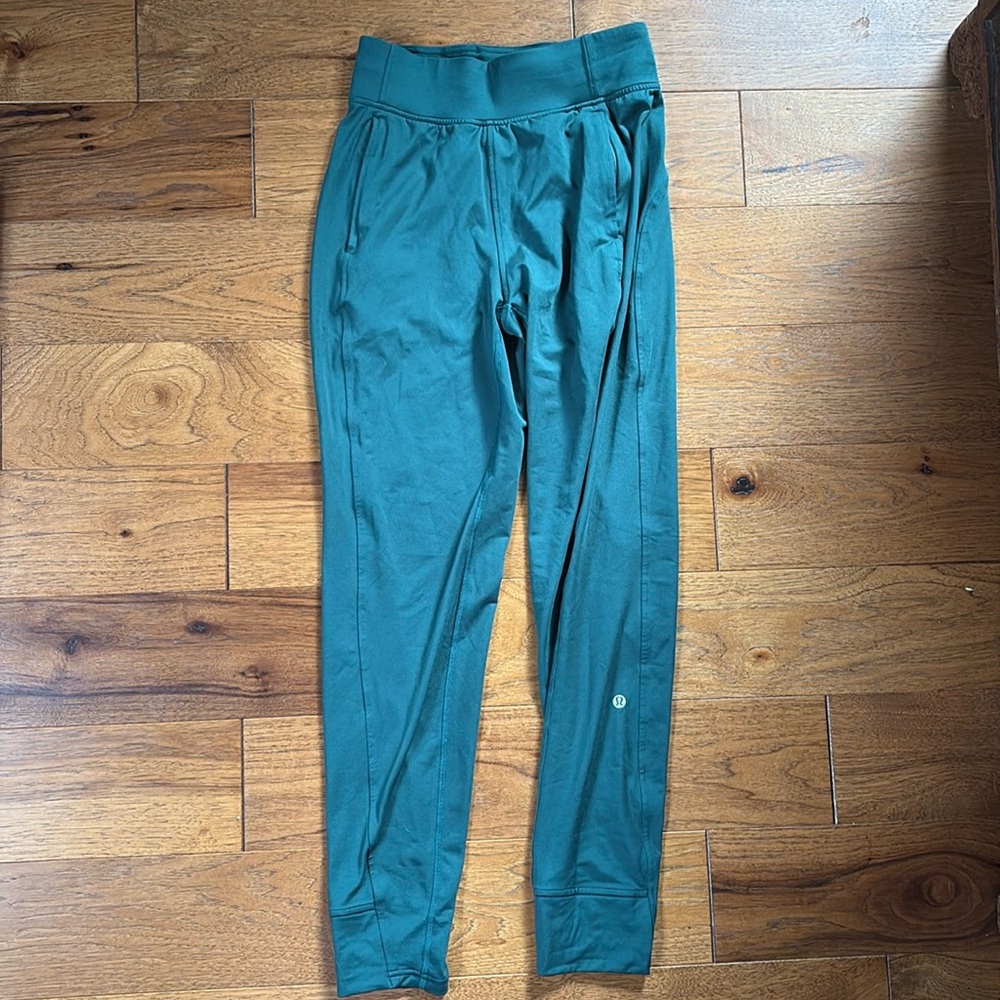 Lululemon pants size small women’s green
